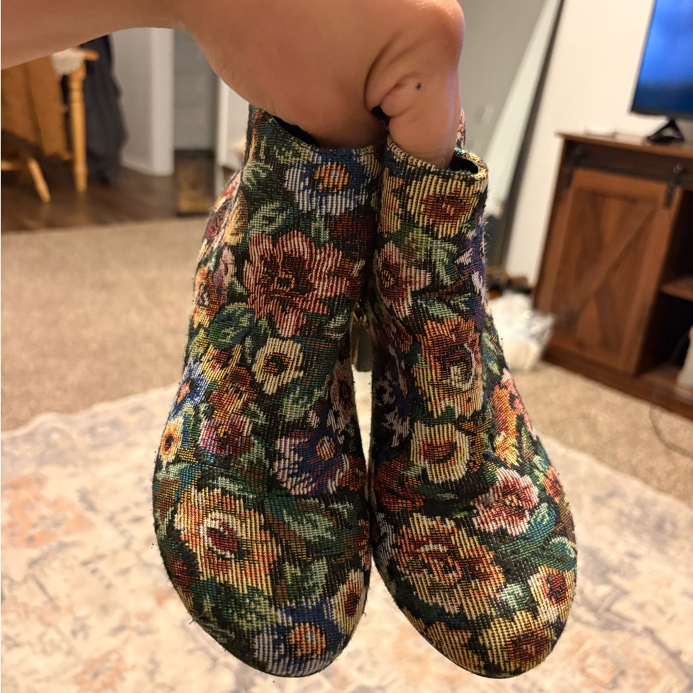 Floral Ankle Boots - Picture 2 of 4